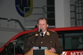 Feuerwehrkommandant Schn begrsste fast 300 Anwesende zur Mitgliederversammlung 2009.
